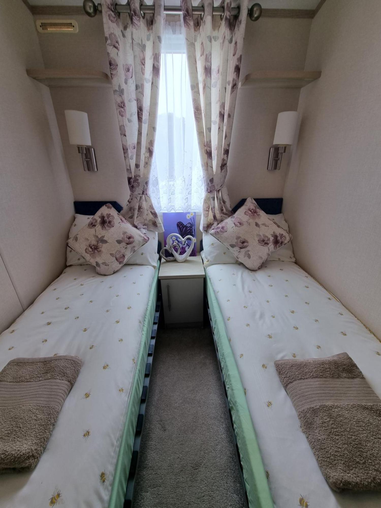 Hotel Static Caravan To Hire , Hoburne Devon Bay Goodrington Esterno foto
